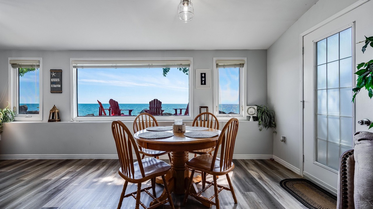 Photo of Livingroom in Leamington