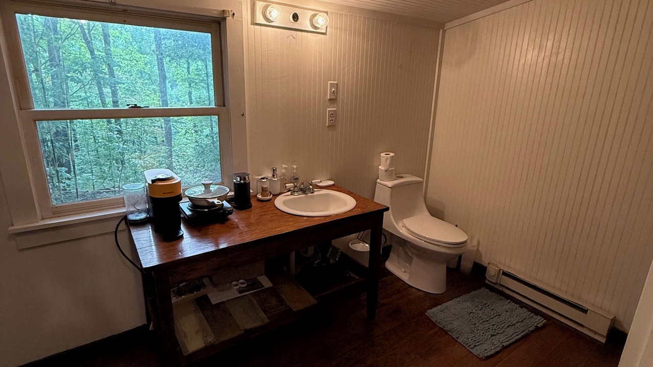 Photo of Bathroom in Hickman