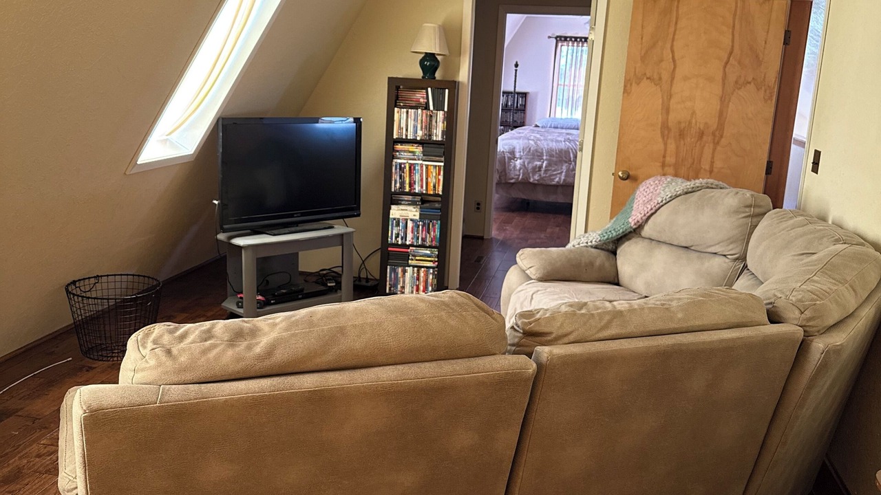 Photo of Livingroom in Lyon County