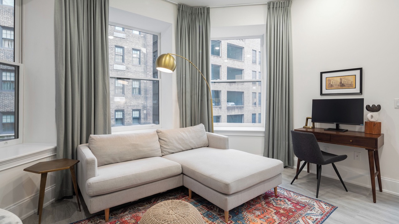 Photo of Livingroom in Rittenhouse Row