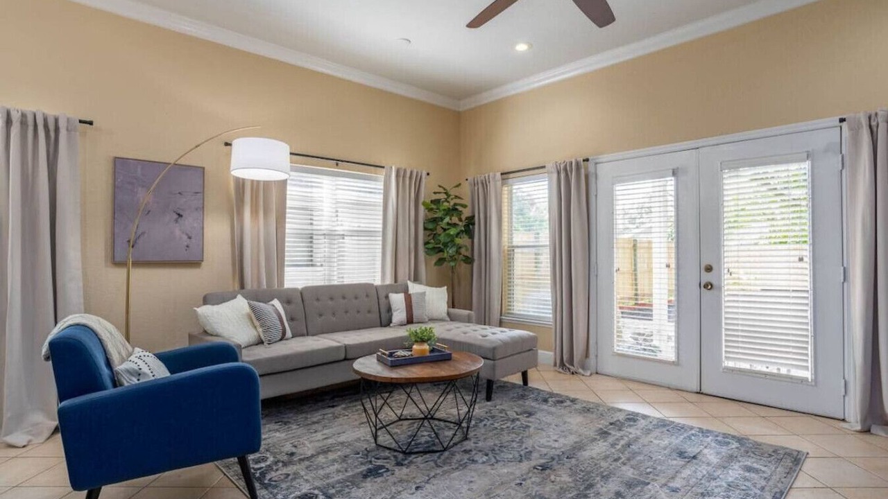 Photo of Livingroom in College Park