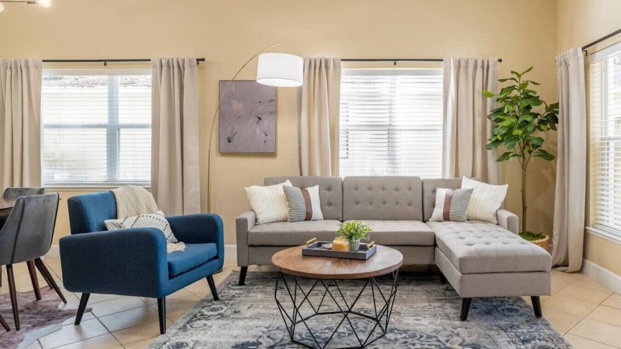 Photo of Livingroom in College Park