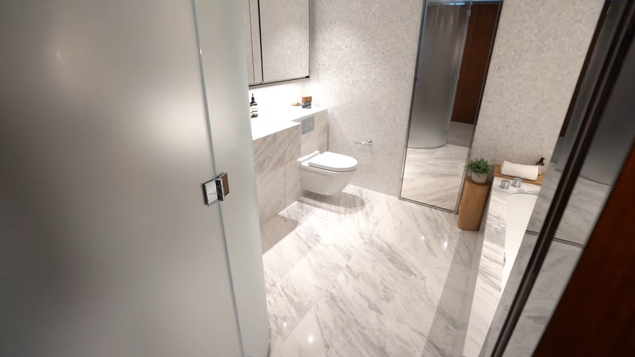 Photo of Bathroom in Canary Wharf