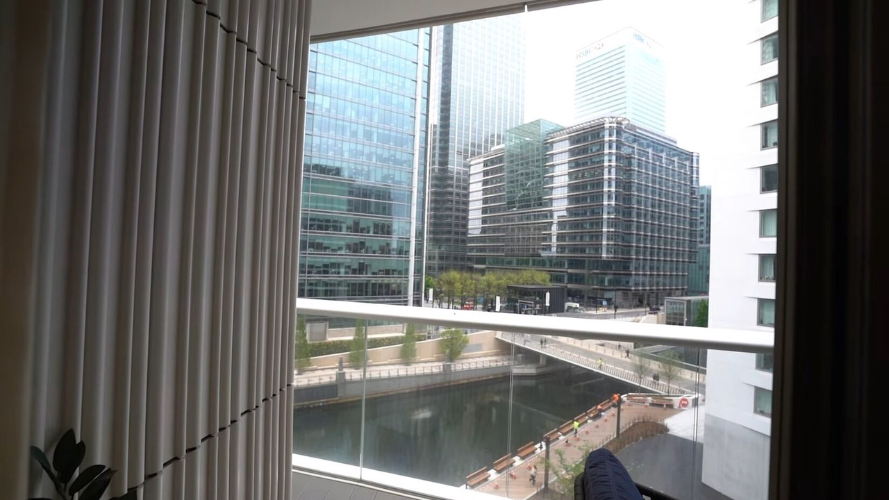 Photo of Others in Canary Wharf