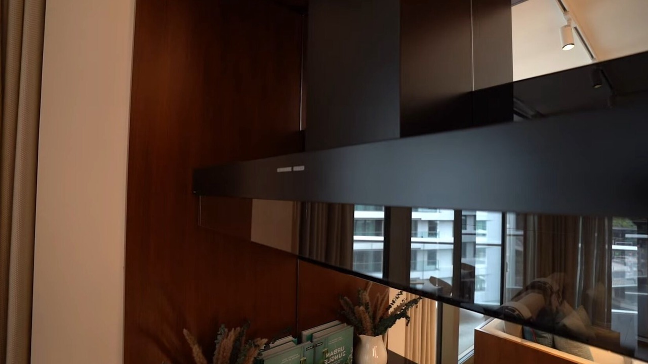 Photo of Others in Canary Wharf