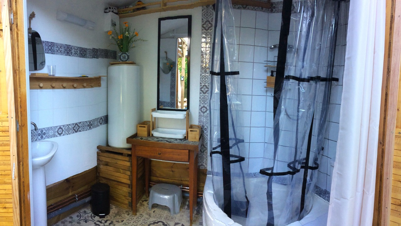 Photo of Bathroom in Blere
