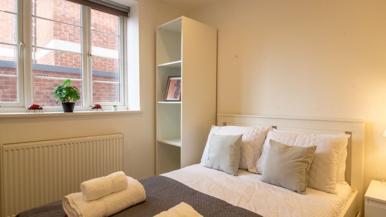 Photo of Others in Vauxhall