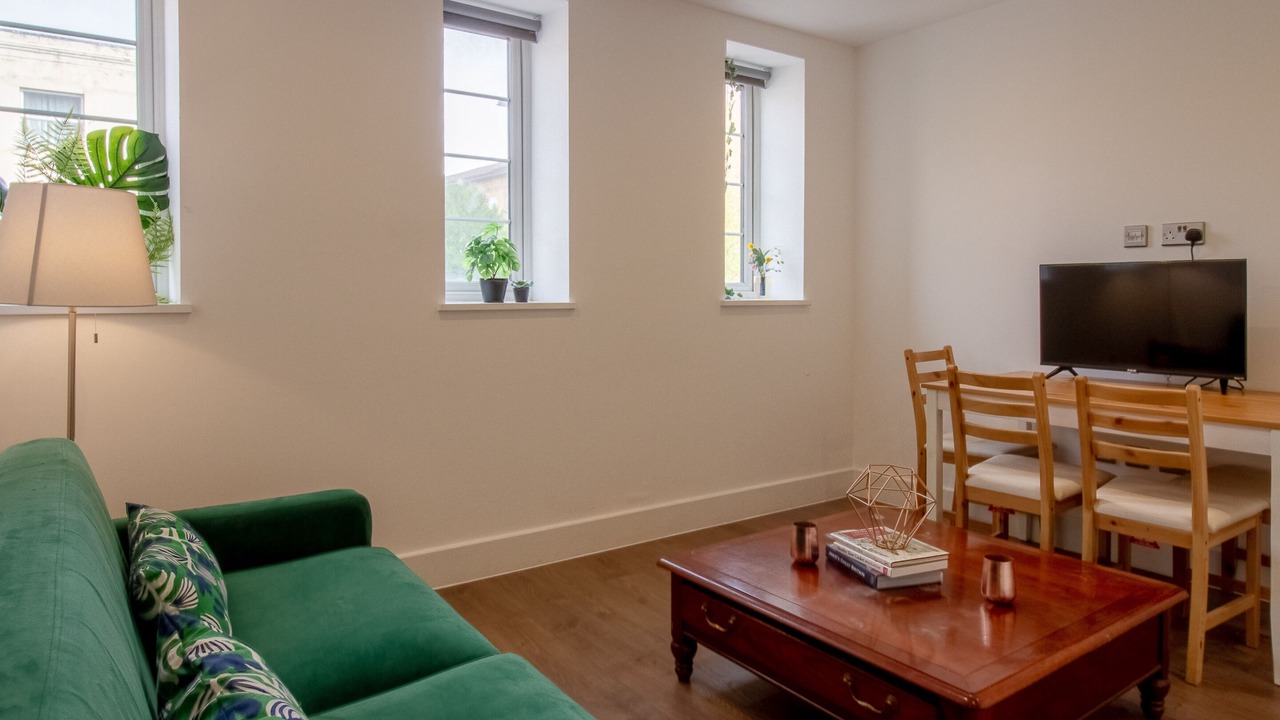 Photo of Others in Vauxhall