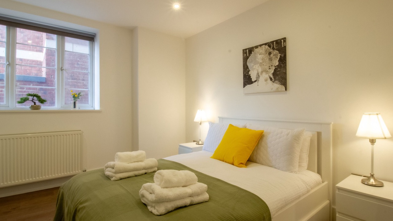 Photo of Others in Vauxhall