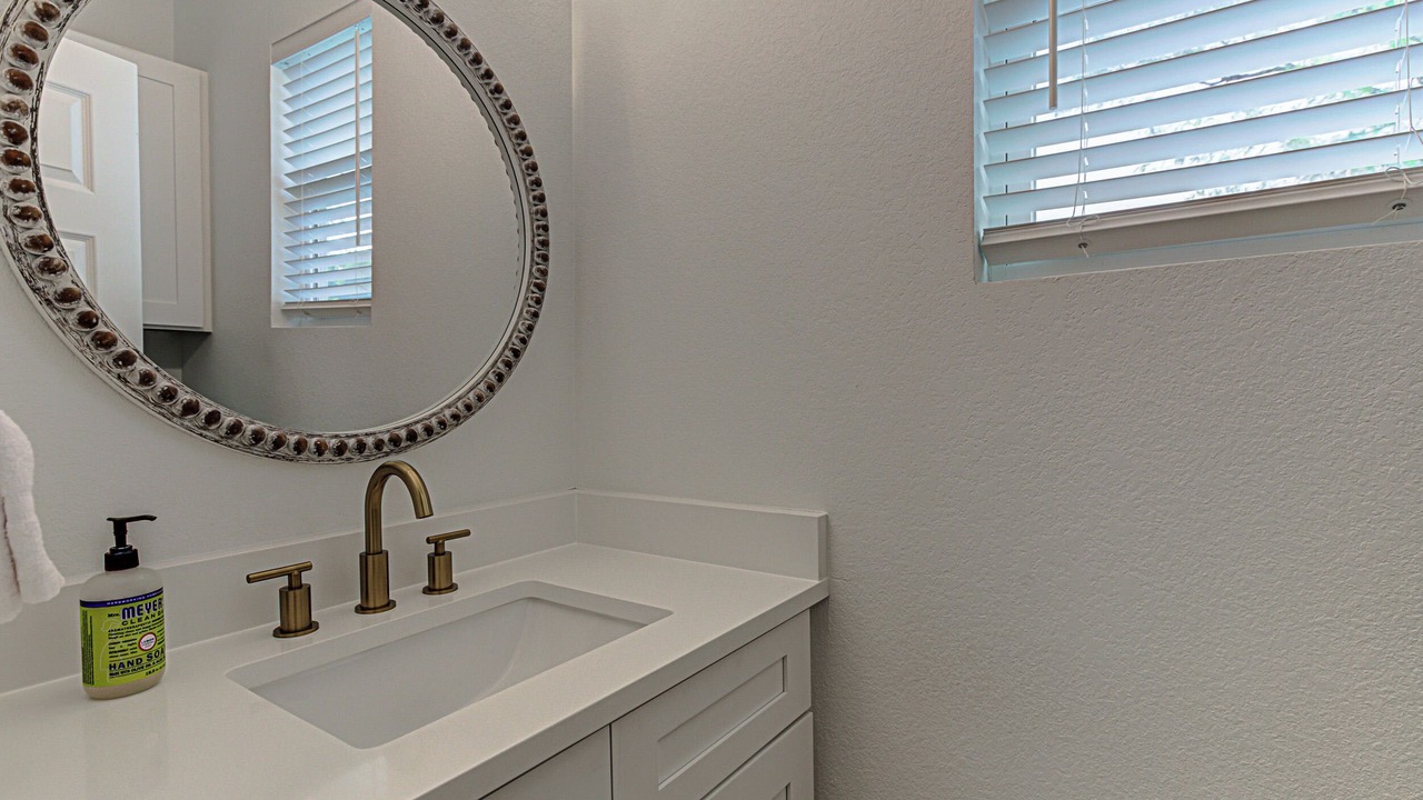 Photo of Bathroom in Cottonwood Shores