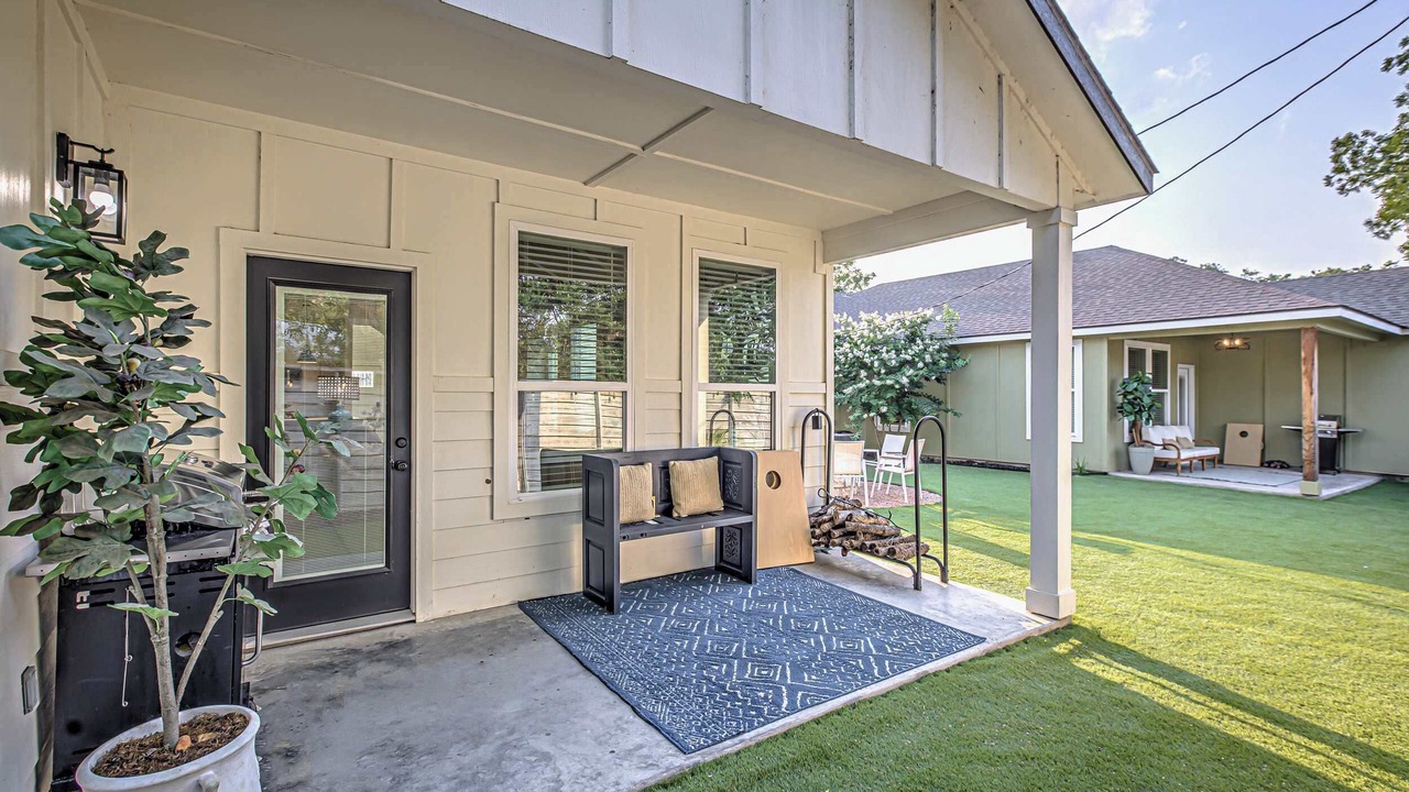 Photo of Outdoor in Cottonwood Shores