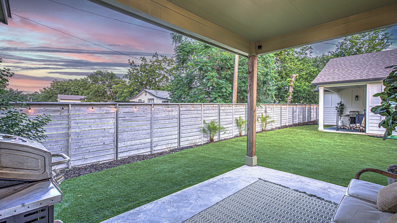 Photo of Outdoor in Cottonwood Shores