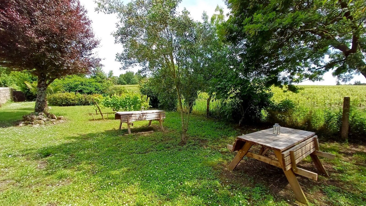 Photo of Outdoor in Saint-Seurin-de-Cadourne