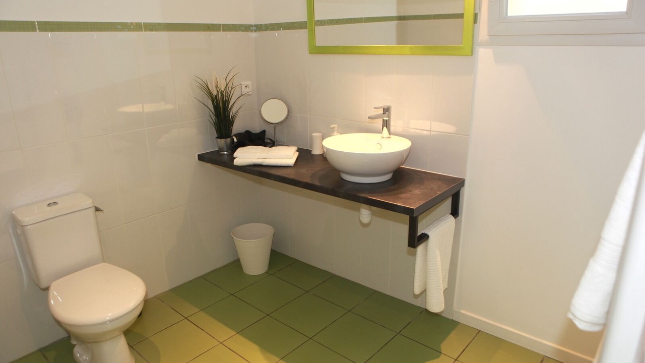 Photo of Bathroom in Saint-Seurin-de-Cadourne