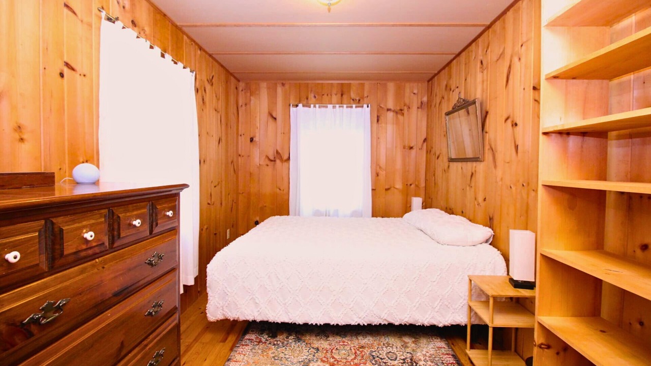 Photo of Bedroom in Stockbridge