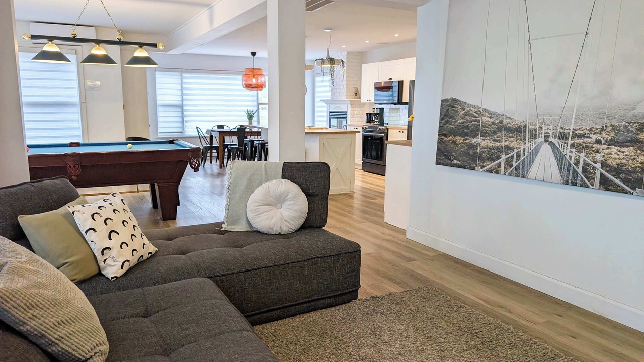 Photo of Livingroom in Ste Anne de Beaupre