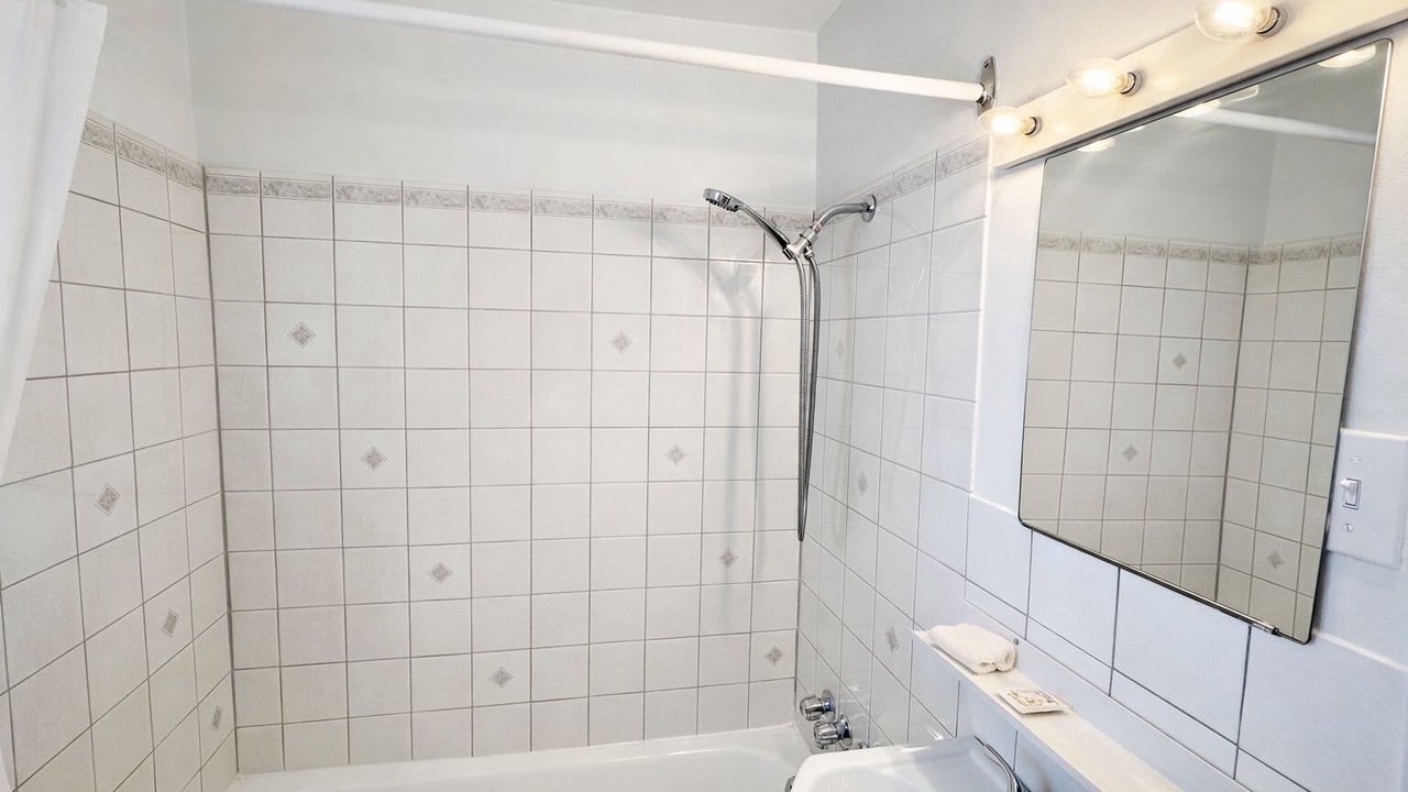 Photo of Bathroom in Ste Anne de Beaupre