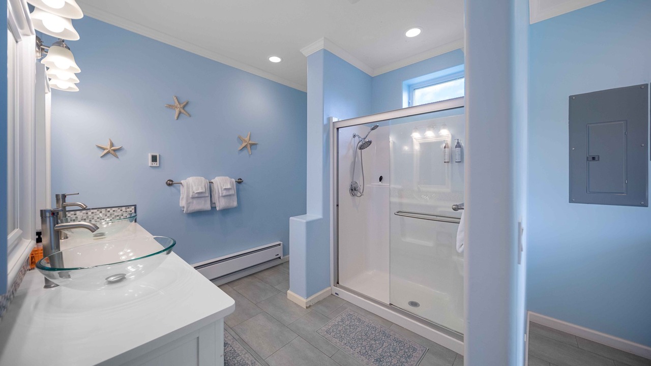 Photo of Bathroom in Barview