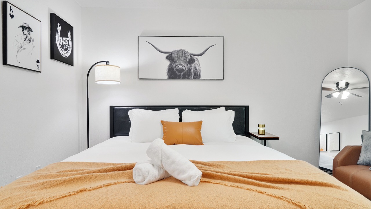 Photo of Bedroom in Hyde Park