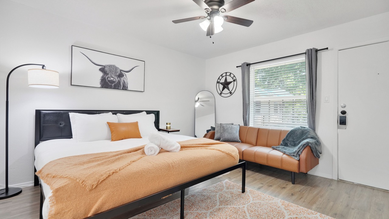 Photo of Bedroom in Hyde Park