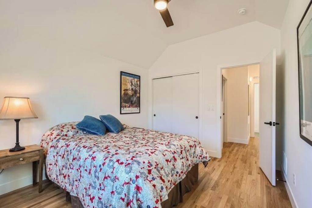 Photo of Bedroom in Louisville