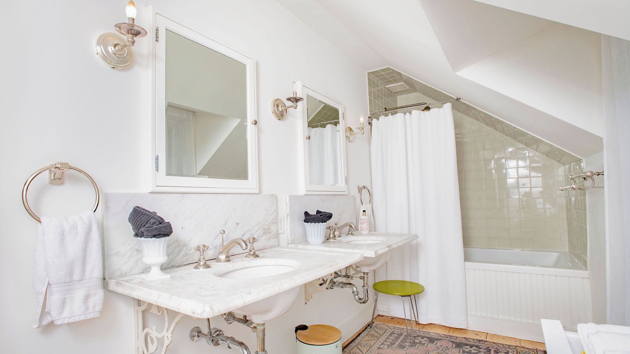 Photo of Bathroom in Philipstown