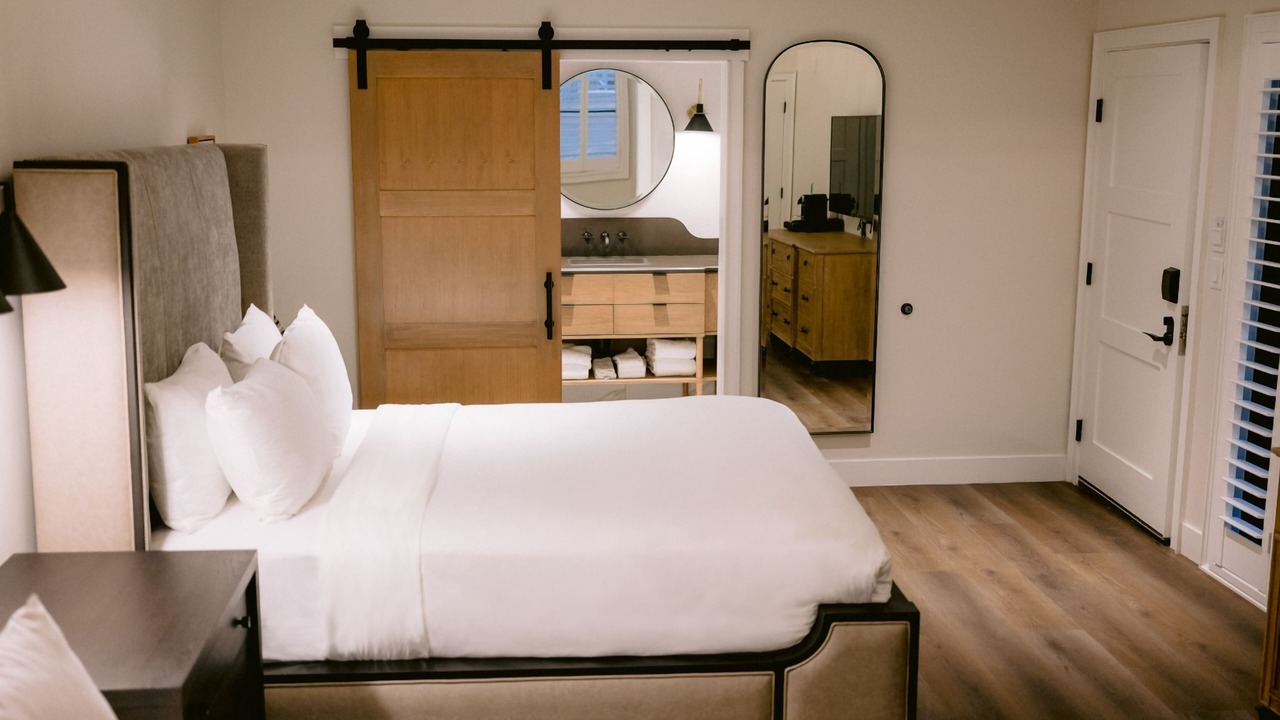 Photo of Bedroom in Midway
