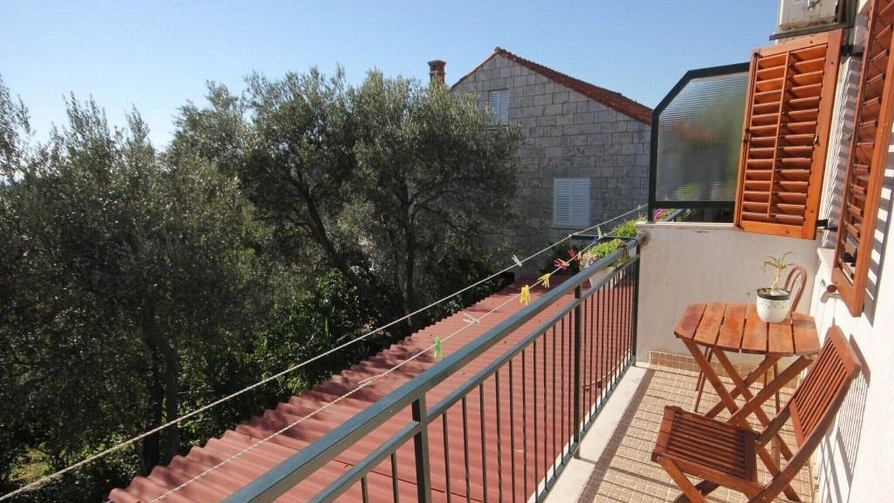 Photo of Patio Balcony in Brsecine