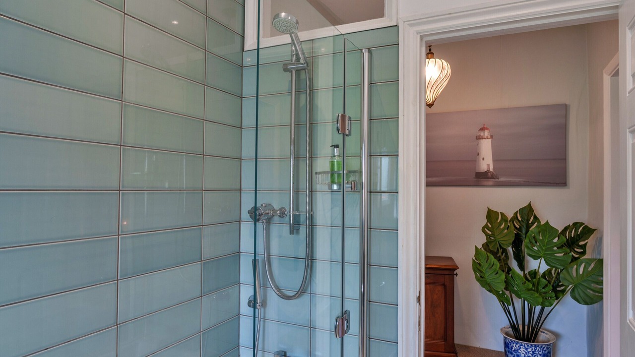 Photo of Bathroom in Kingsand