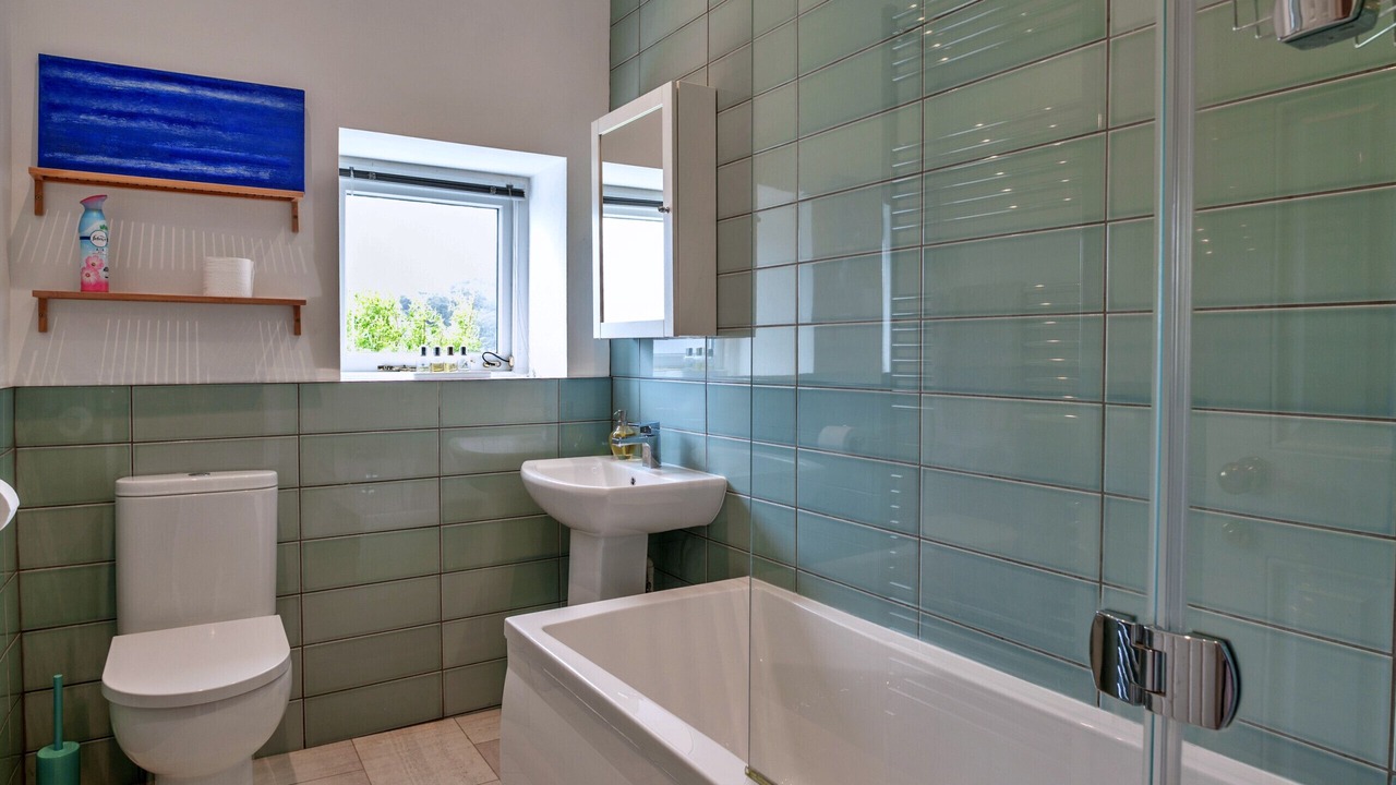 Photo of Bathroom in Kingsand