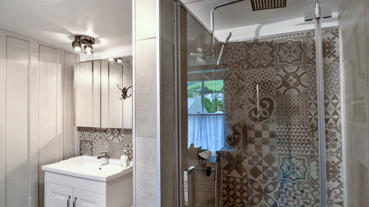 Photo of Bathroom in Kingsand