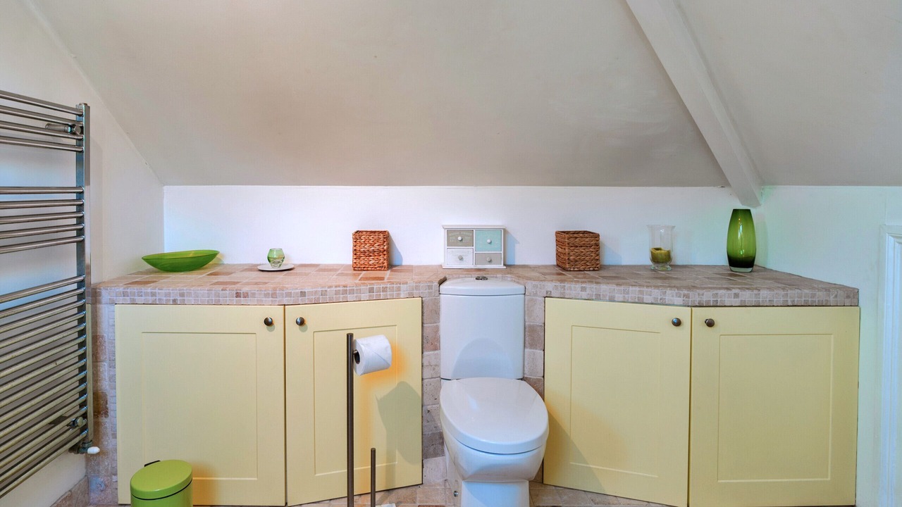 Photo of Bathroom in Cawsand