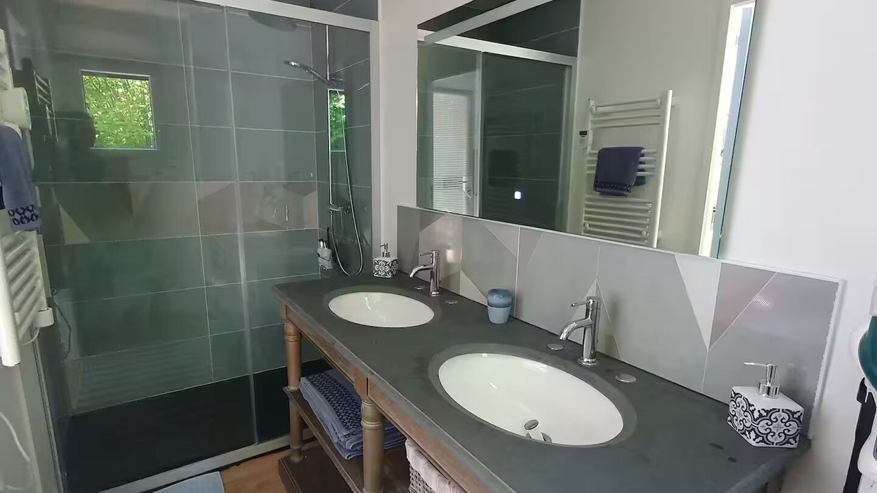 Photo of Bathroom in Ducey-les-Cheris