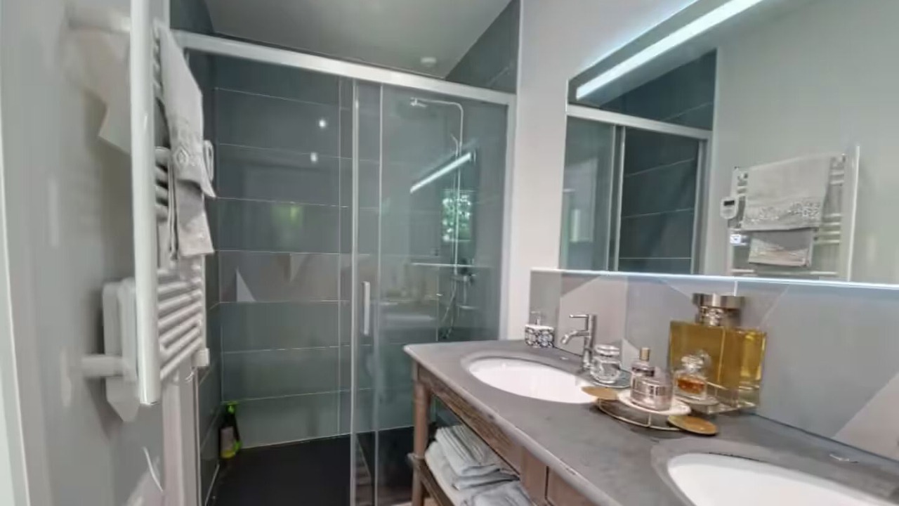 Photo of Bathroom in Ducey-les-Cheris