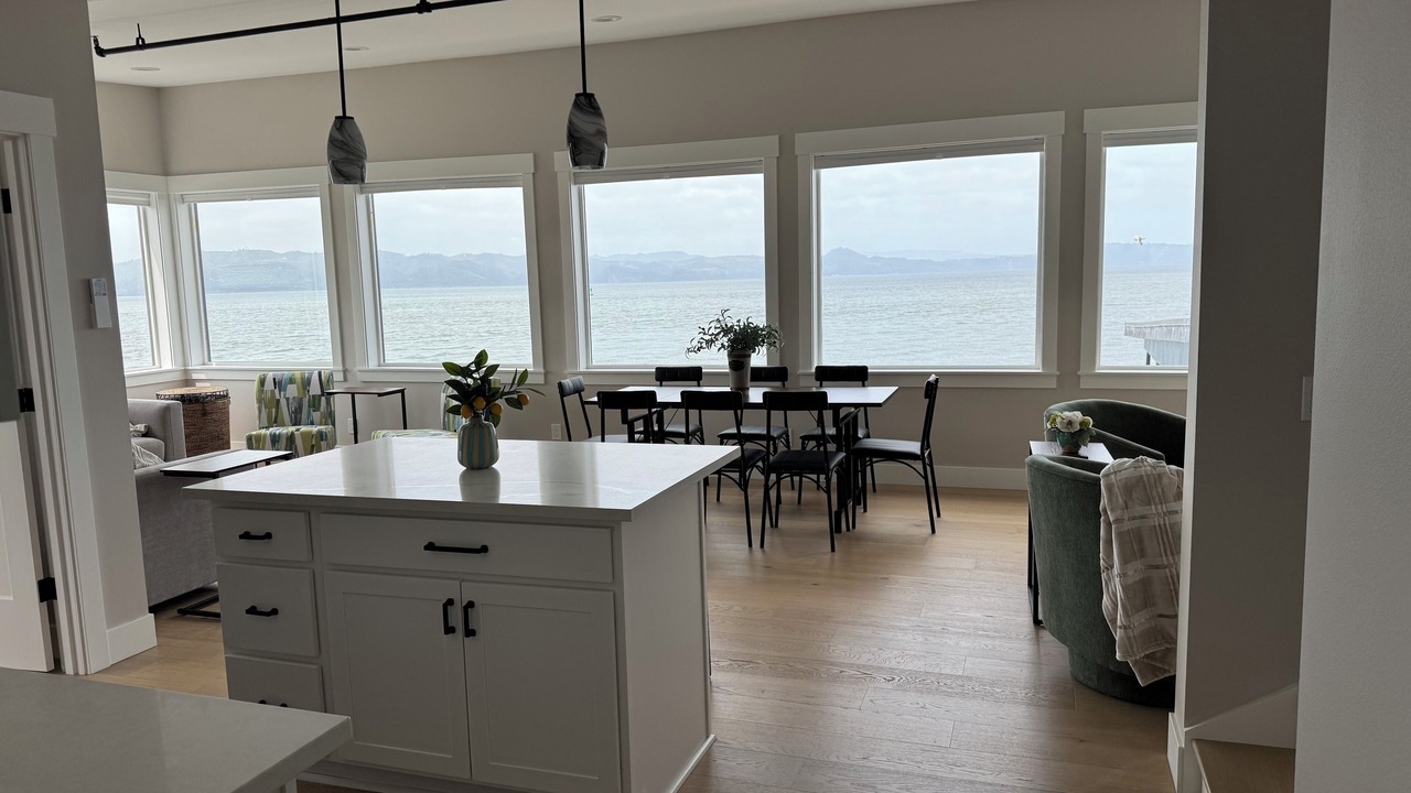 Photo of Others in Astoria