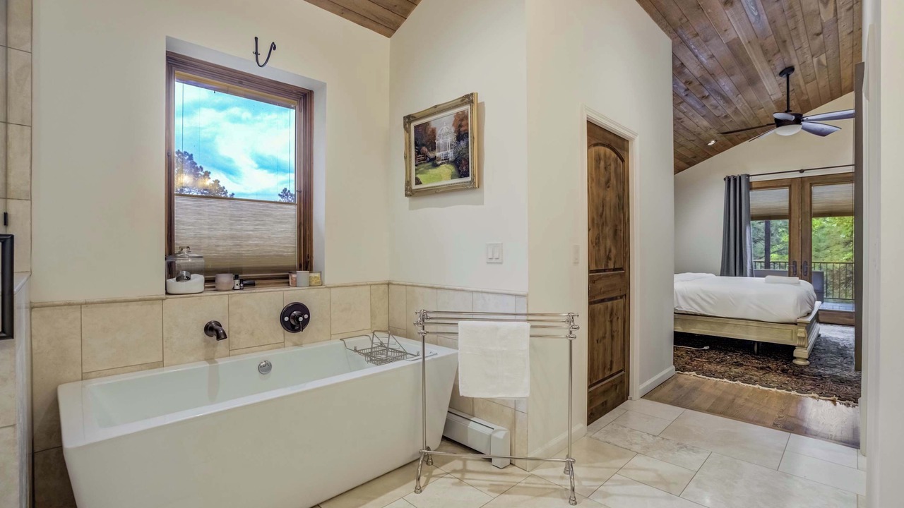 Photo of Bathroom in Broadmoor