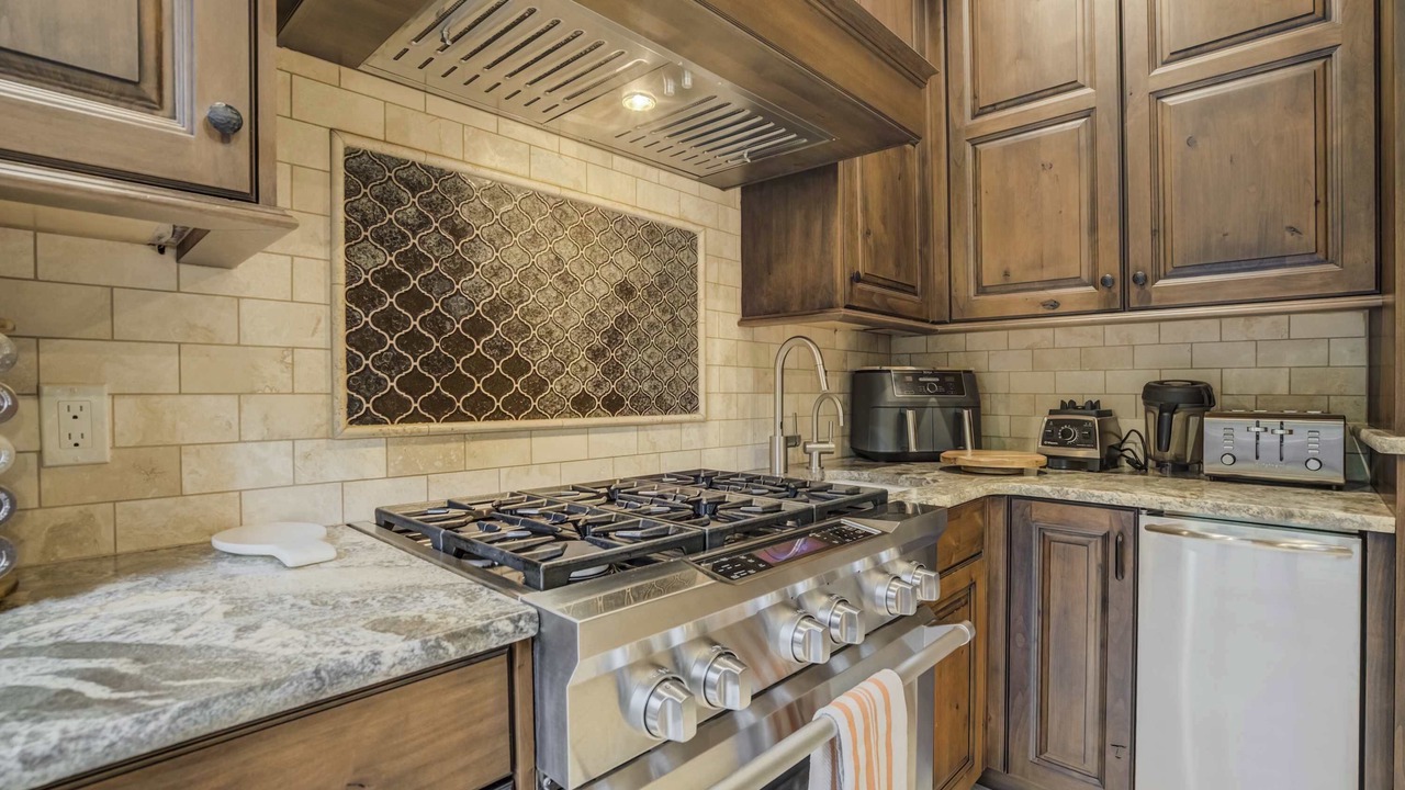 Photo of Kitchen in Broadmoor