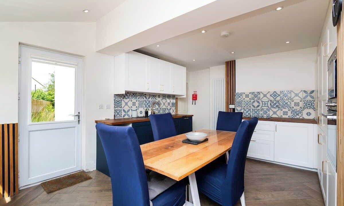 Photo of Others in Peebles