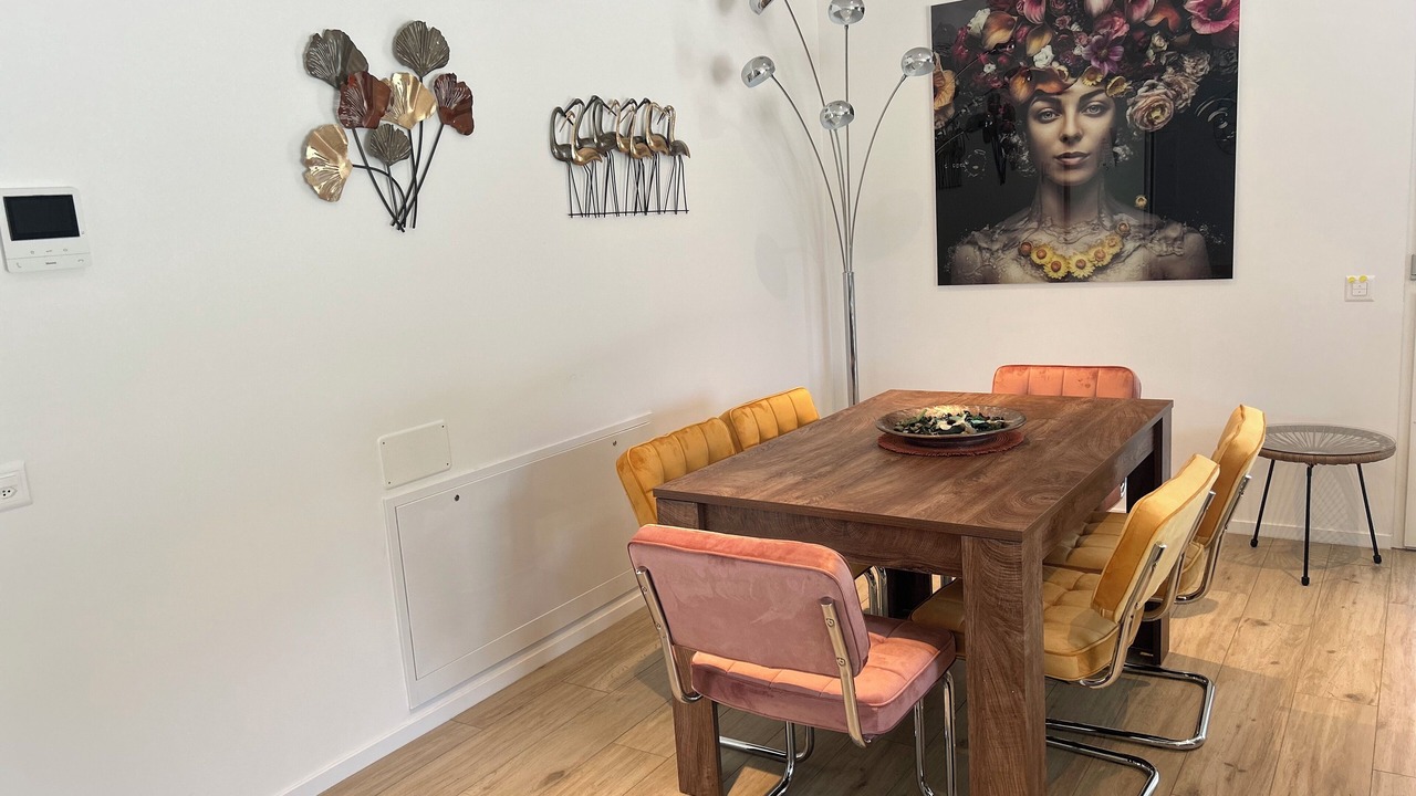 Photo of Others in Melano