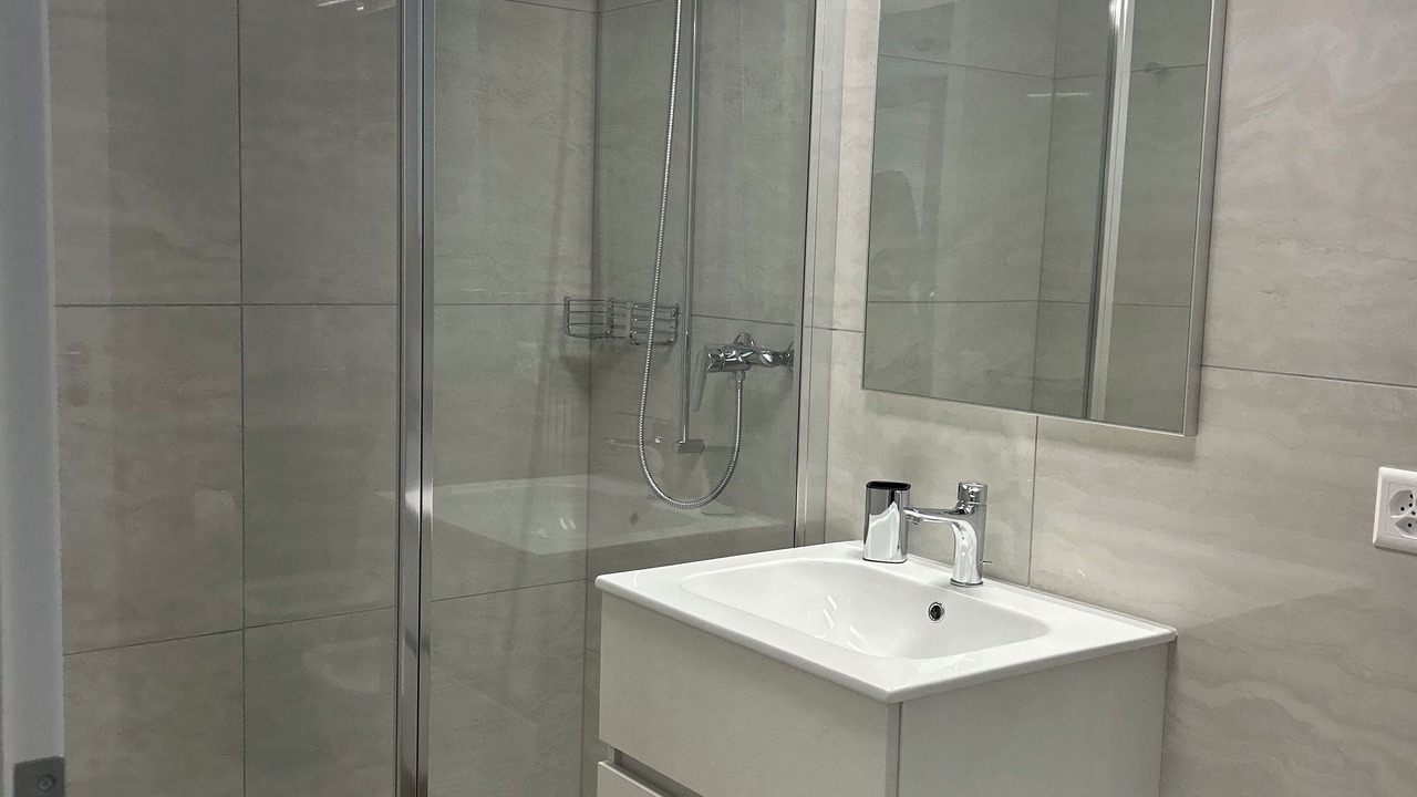 Photo of Others in Melano