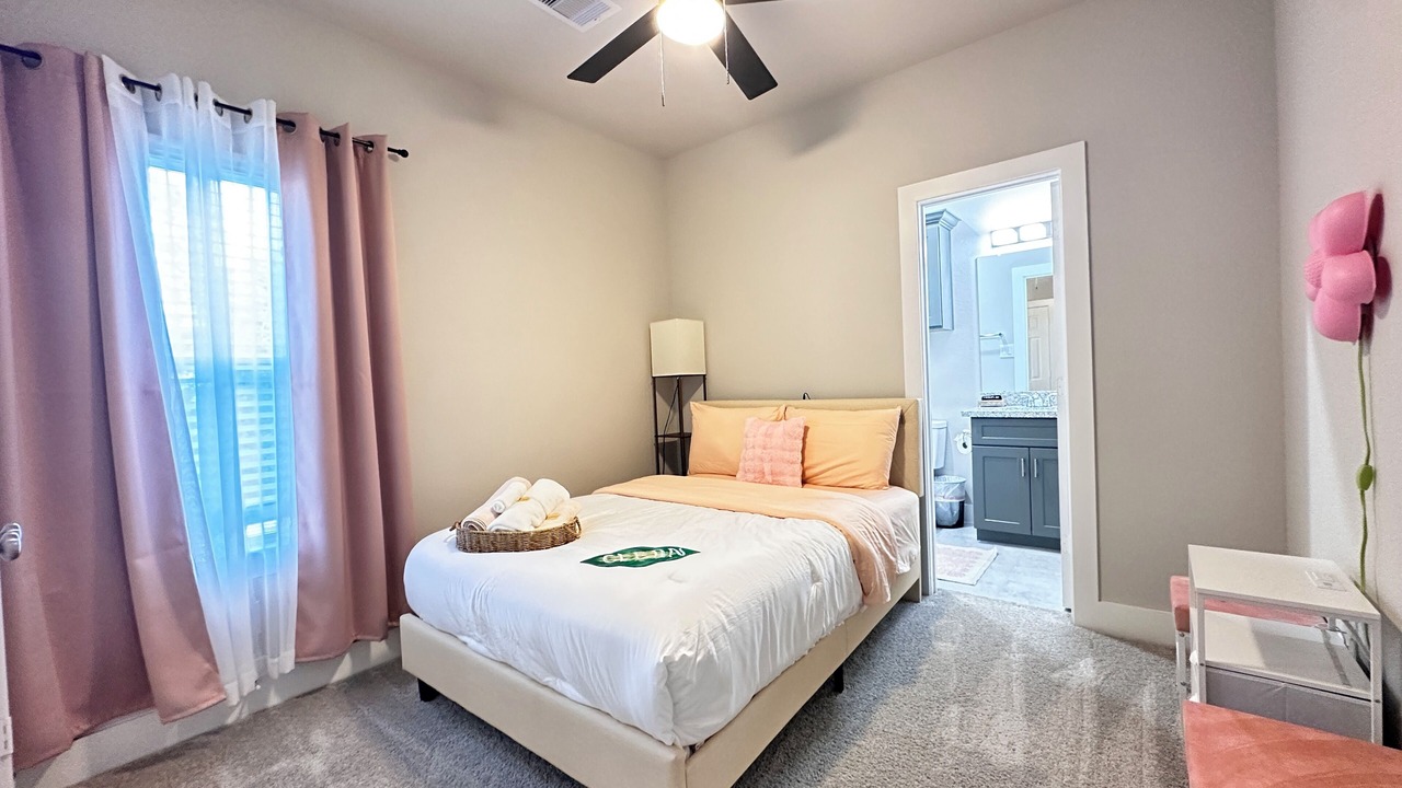 Photo of Bedroom in Greater Third Ward