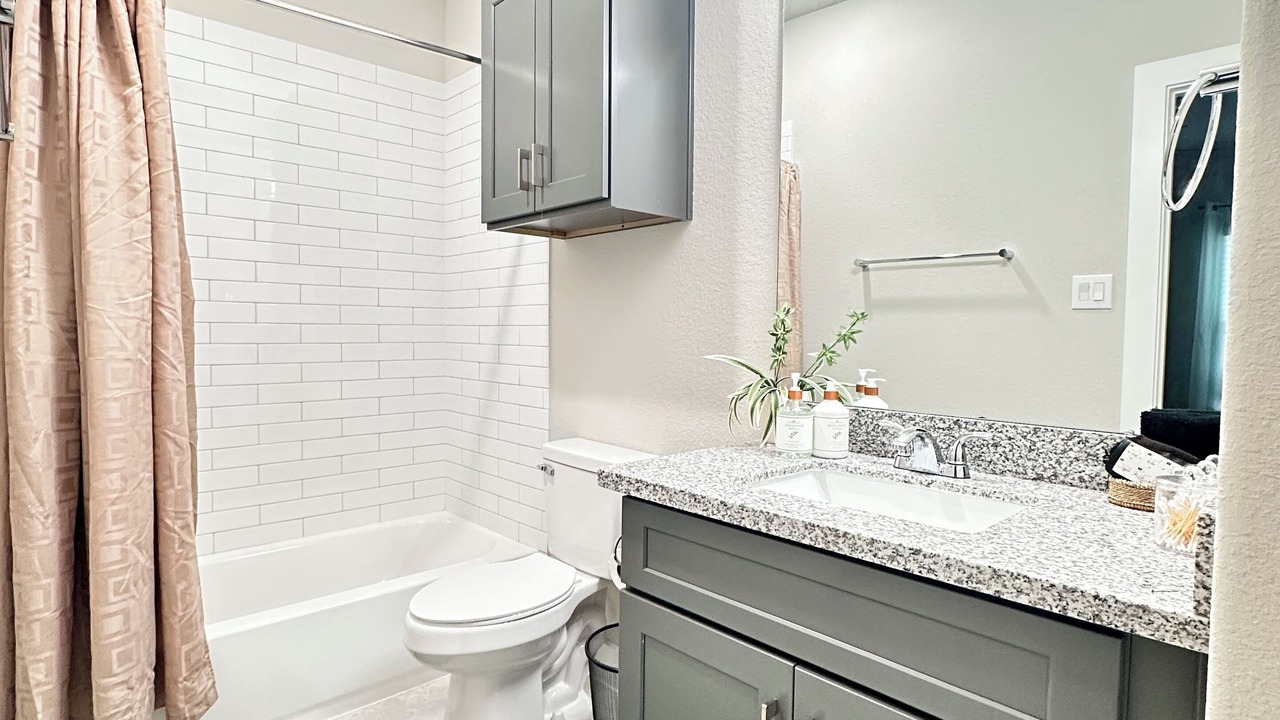 Photo of Bathroom in Greater Third Ward