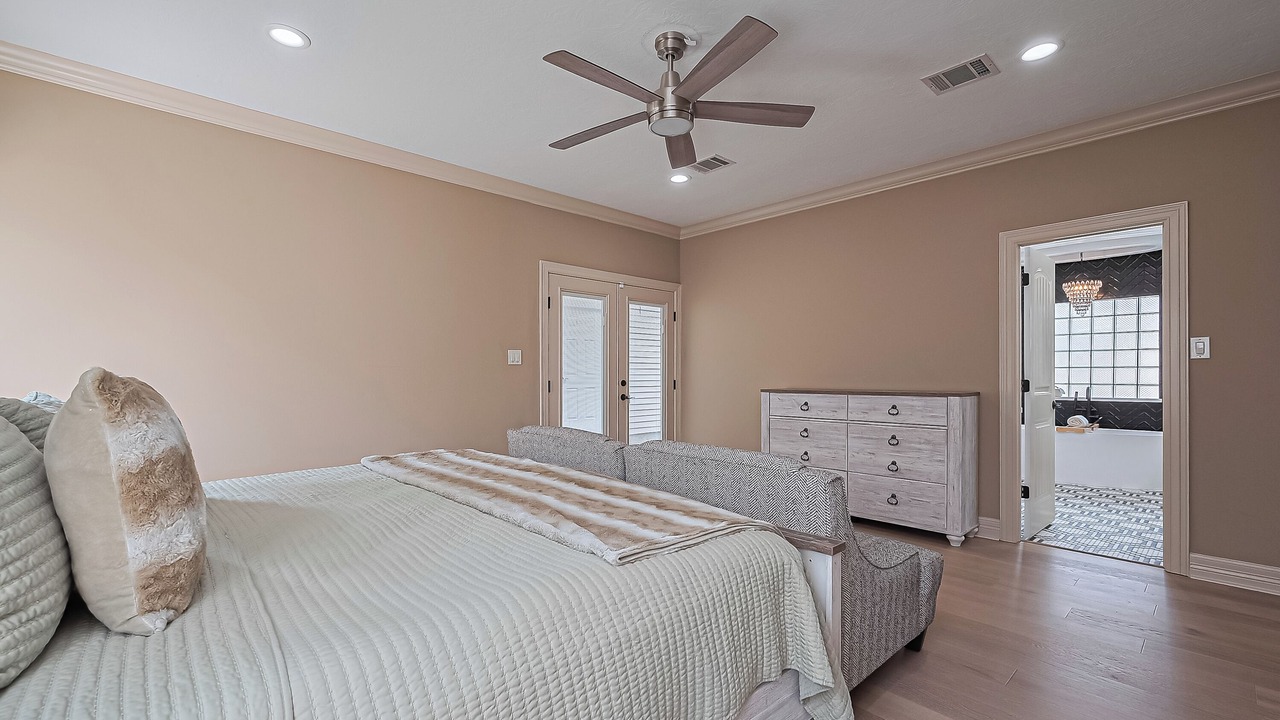 Photo of Bedroom in Walden on Lake Conroe
