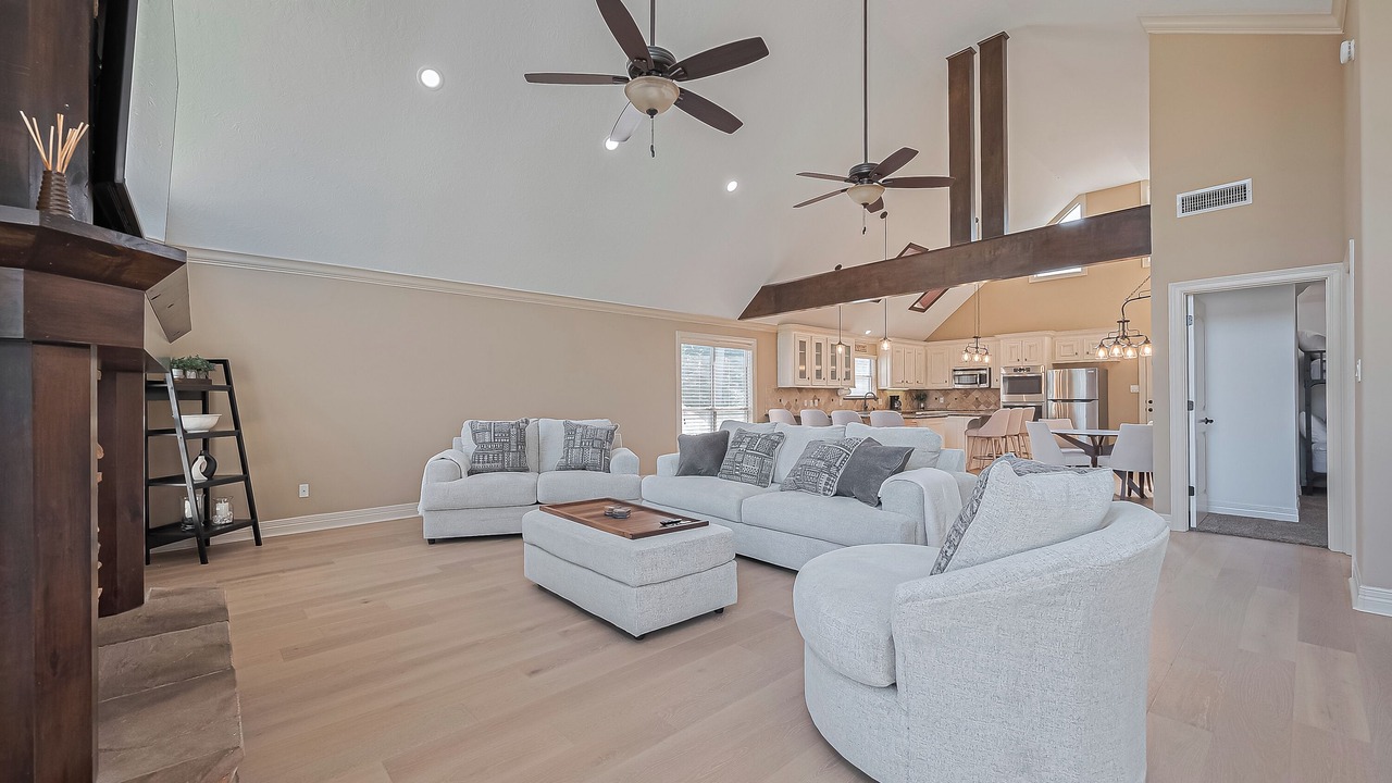 Photo of Livingroom in Walden on Lake Conroe