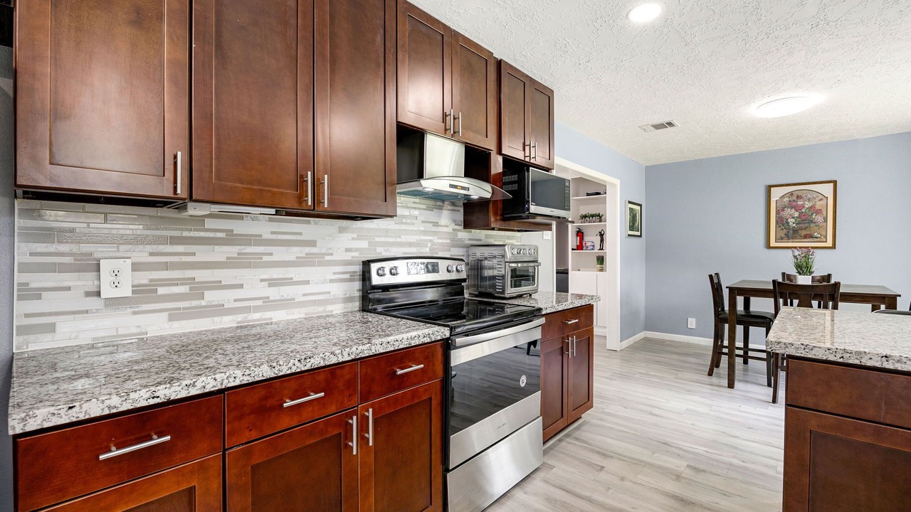 Photo of Kitchen in Woodlake - Briar Meadow