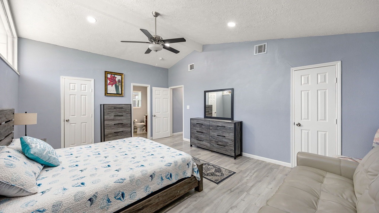 Photo of Bedroom in Woodlake - Briar Meadow