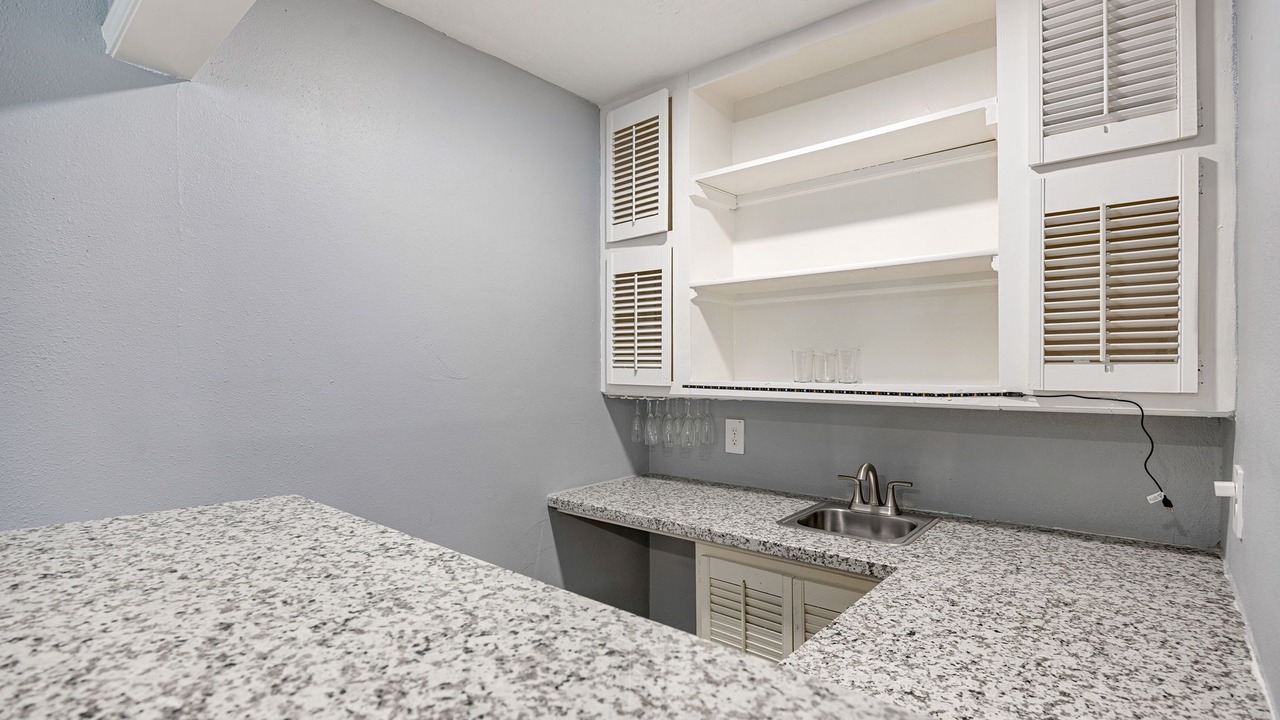 Photo of Kitchen in Woodlake - Briar Meadow