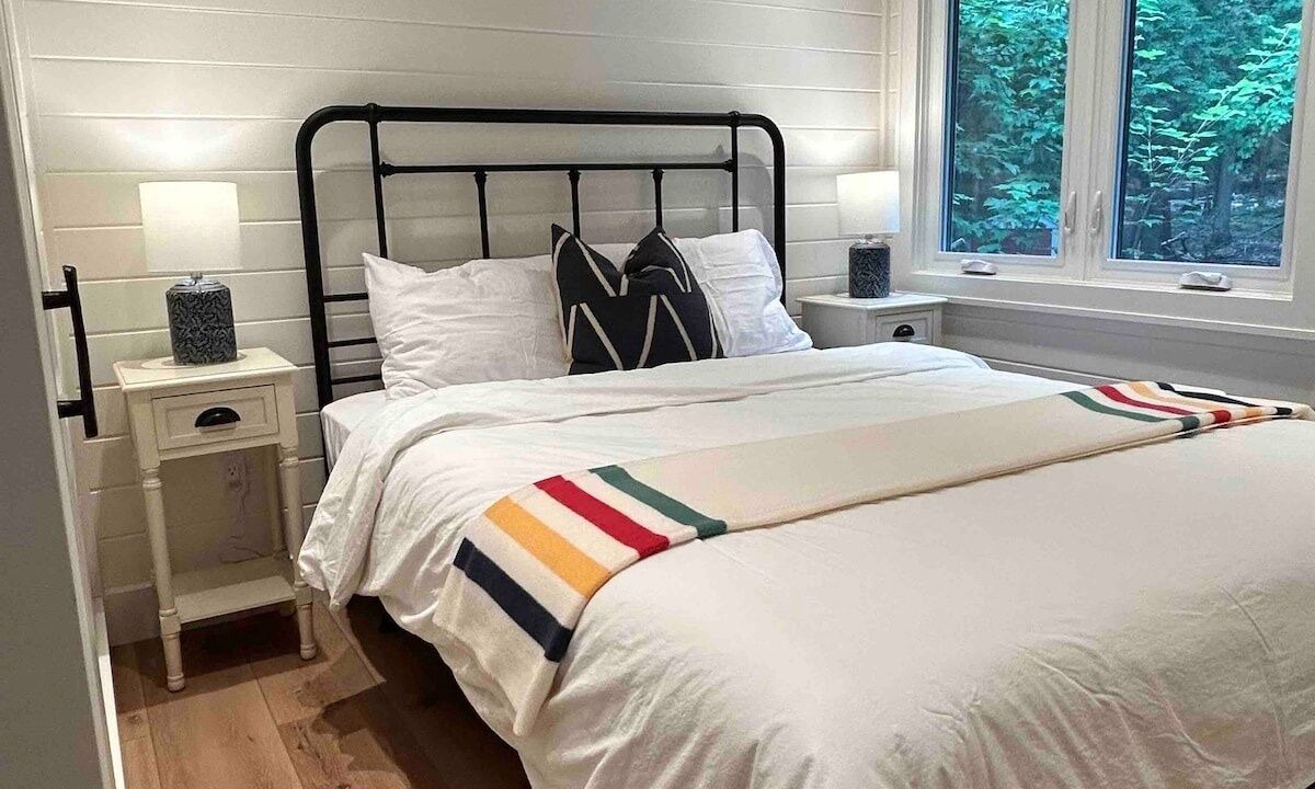 Photo of Bedroom in Muskoka Lakes