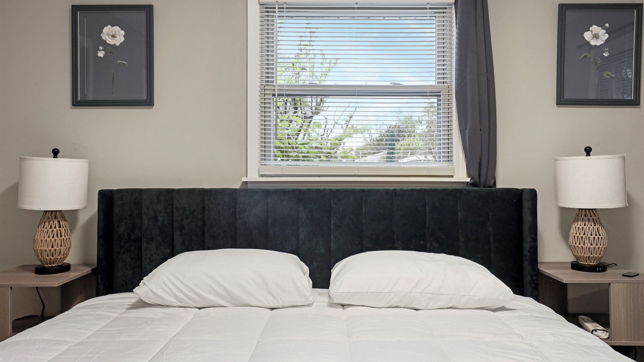 Photo of Bedroom in Skokie
