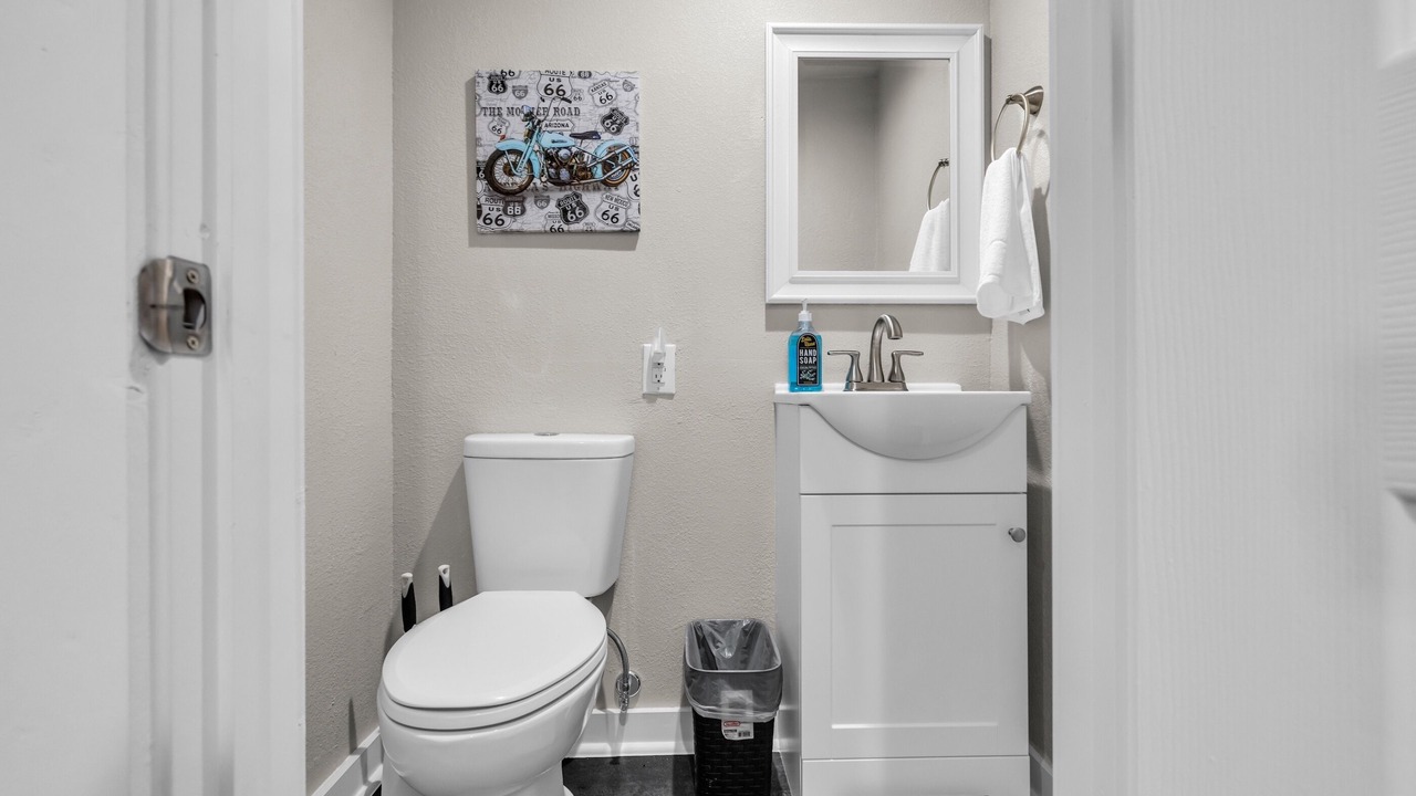 Photo of Bathroom in Cherry Street